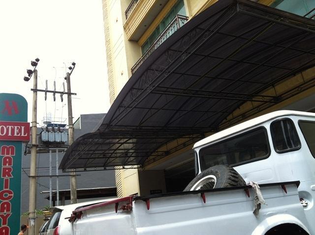 Hotel Maricaya Makassar Exterior photo